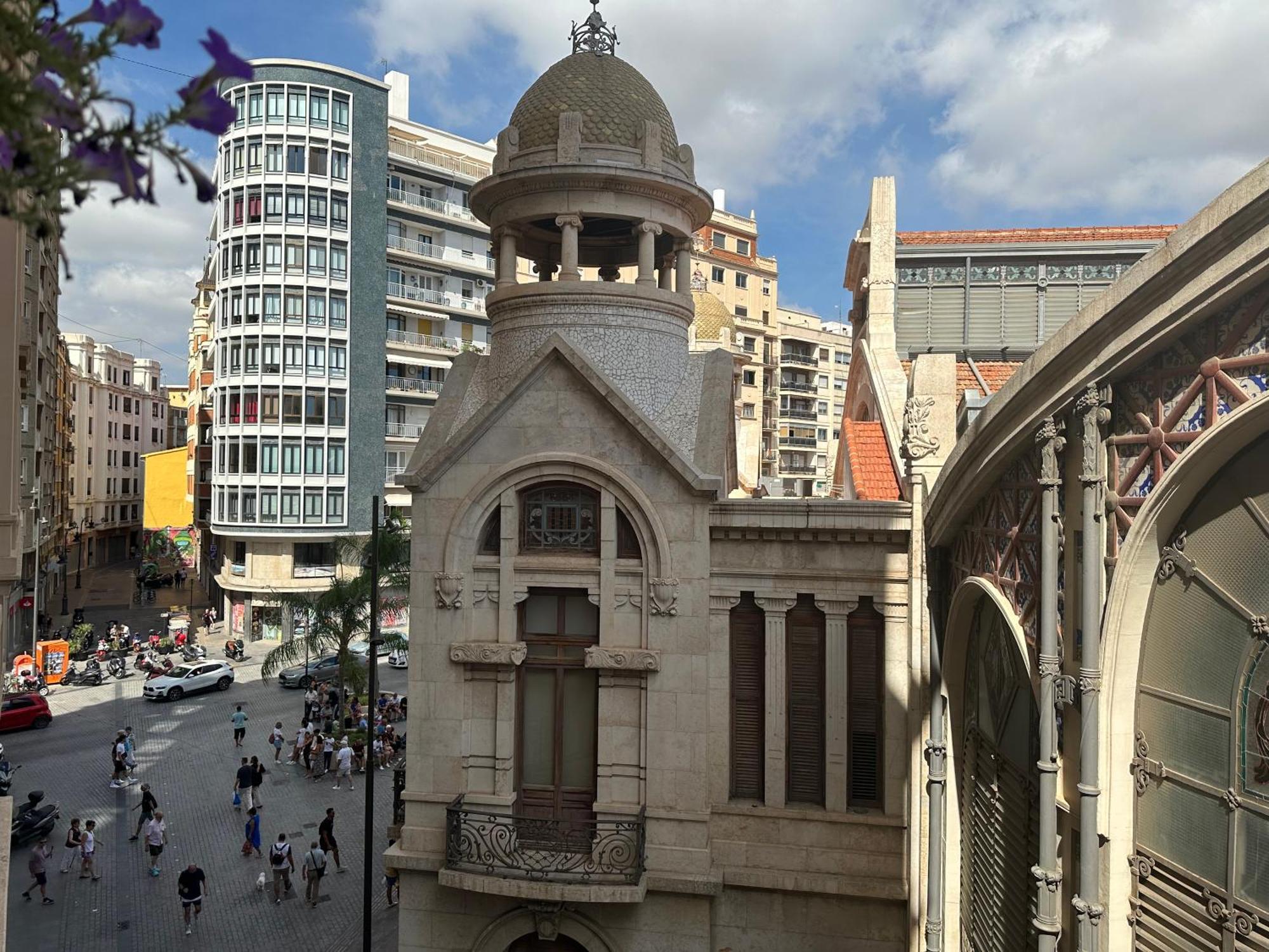Mirador 1 Del Mercado Central - Habitacion Con Bano Privado En El Centro De La Ciudad Vella Valensiya Dış mekan fotoğraf