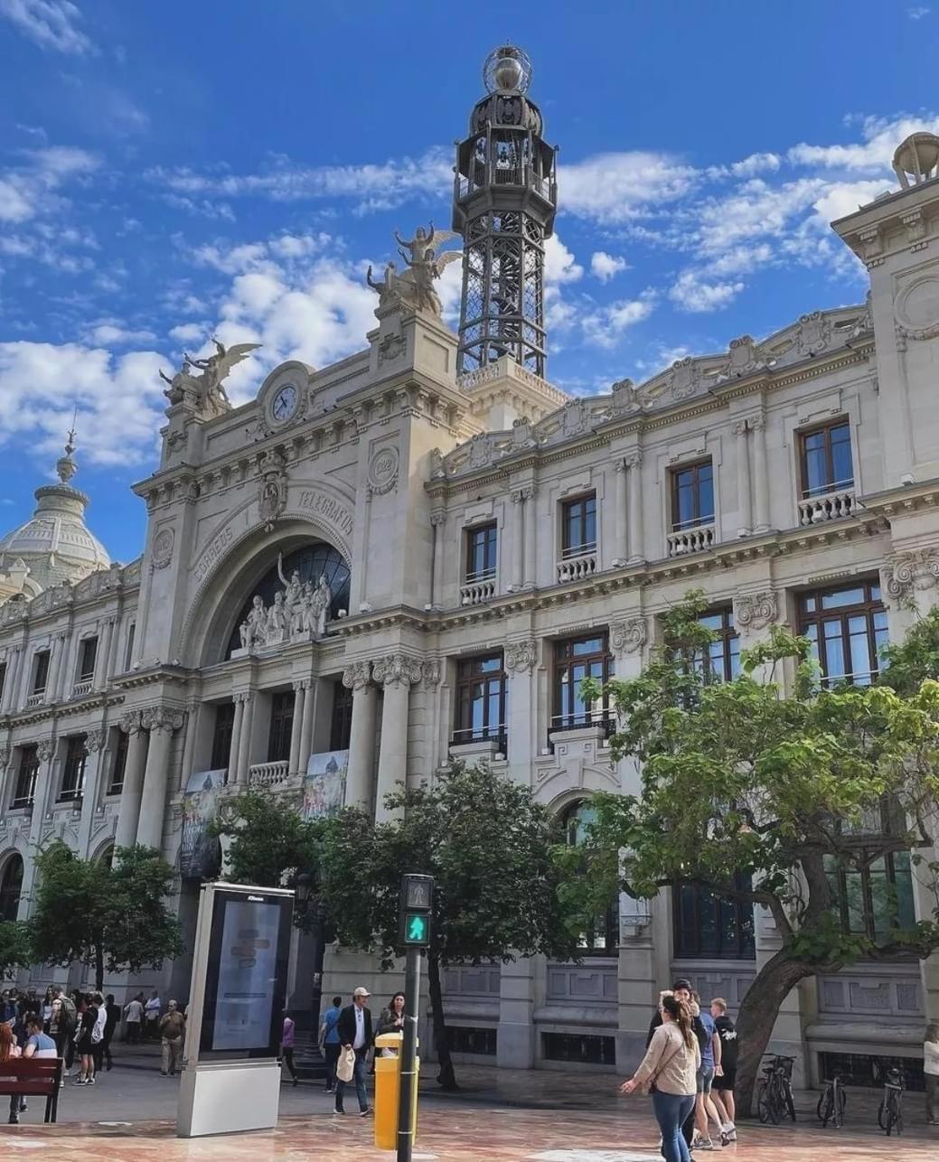 Mirador 1 Del Mercado Central - Habitacion Con Bano Privado En El Centro De La Ciudad Vella Valensiya Dış mekan fotoğraf