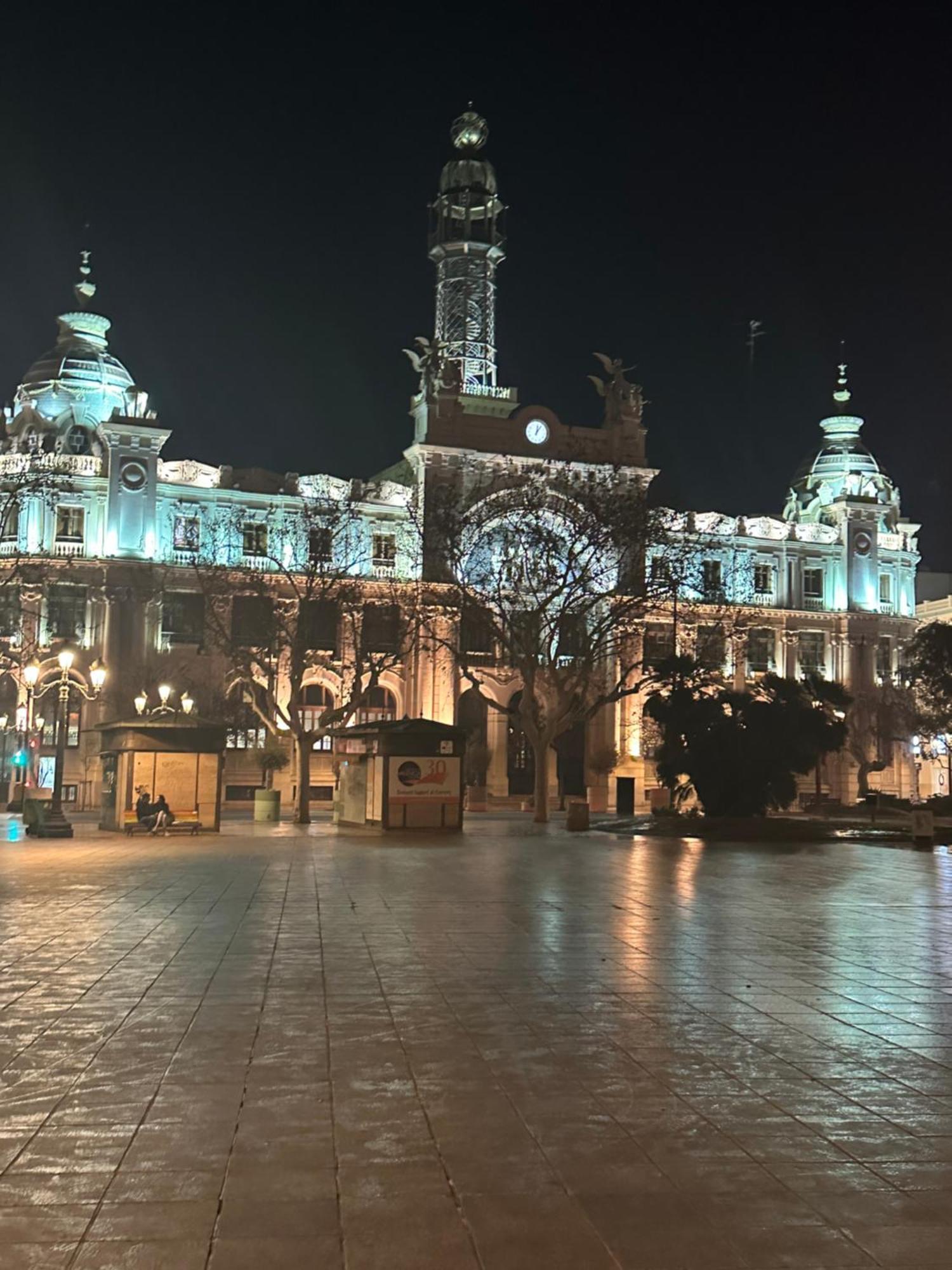 Mirador 1 Del Mercado Central - Habitacion Con Bano Privado En El Centro De La Ciudad Vella Valensiya Dış mekan fotoğraf