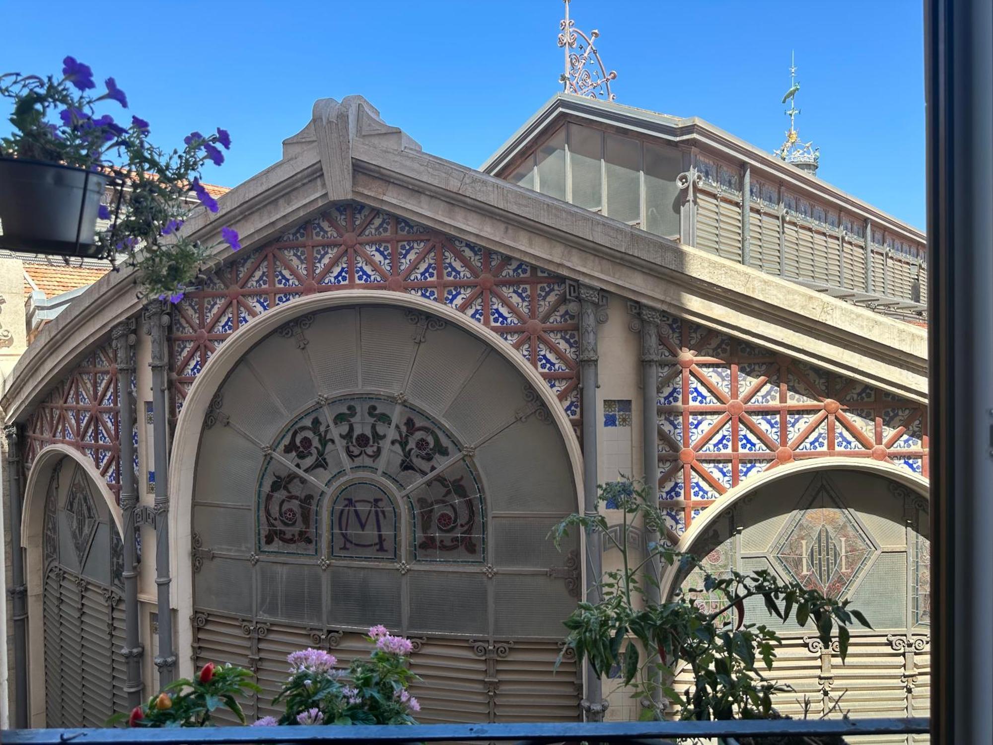 Mirador 1 Del Mercado Central - Habitacion Con Bano Privado En El Centro De La Ciudad Vella Valensiya Dış mekan fotoğraf