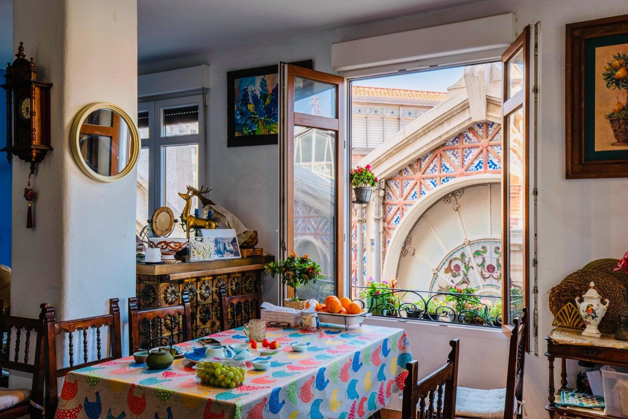 Mirador 1 Del Mercado Central - Habitacion Con Bano Privado En El Centro De La Ciudad Vella Valensiya Dış mekan fotoğraf